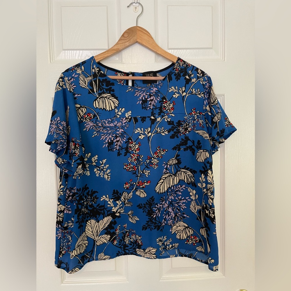 Nw/oT W5 flowery blouse Size XL